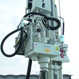 Air and hydraulic circuits for drilling